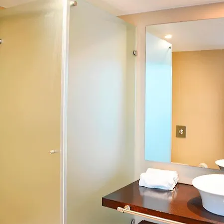 Aroeira Sleeps 8 Pool Wifi Villa *